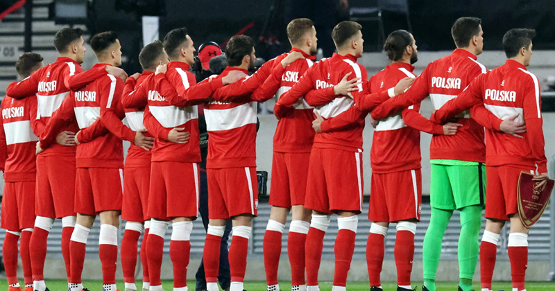 11olanrussiafootball.jpg