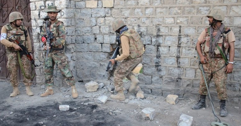 13pakarmywaziristan.jpg