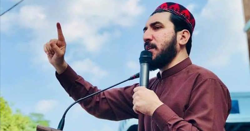 16manzoorpashteenfffdd.jpg
