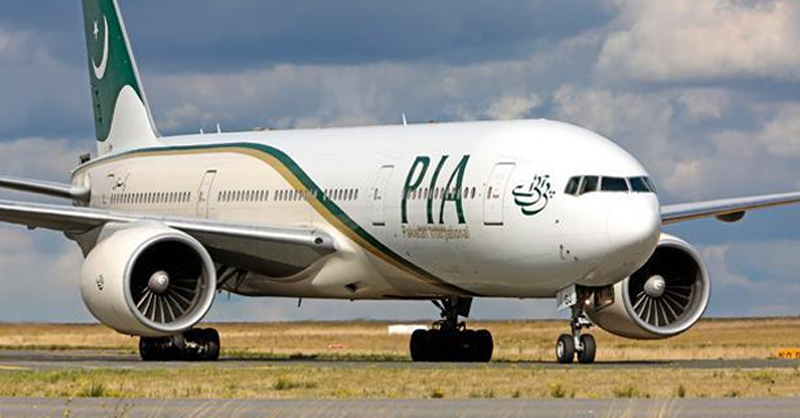 PIA-khasara-imran-khan-aa.jpg