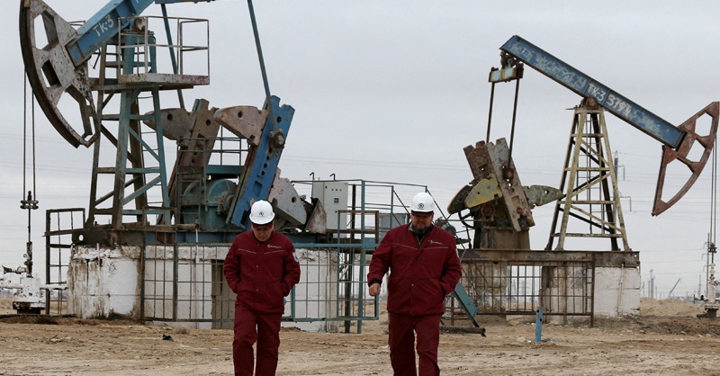 crude-oil-down-11m-pkk.jpg