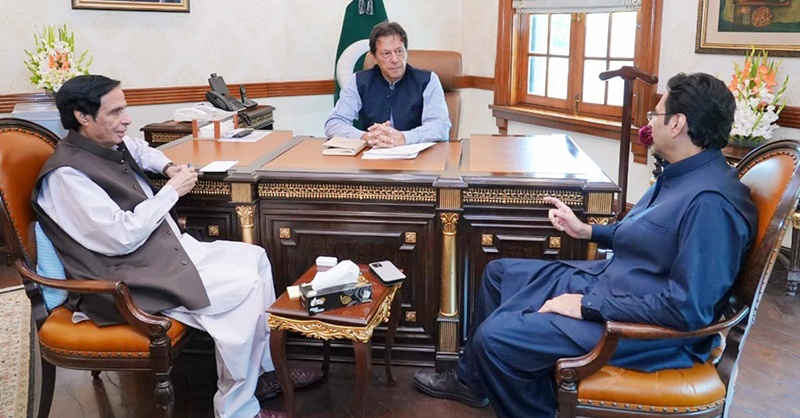 imran-khan-pervaiz-elahi-pic-cm.jpg