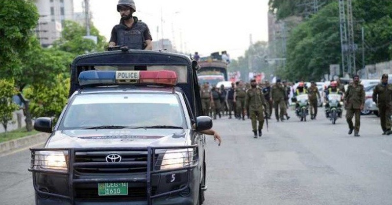lahore-police-blst.jpg