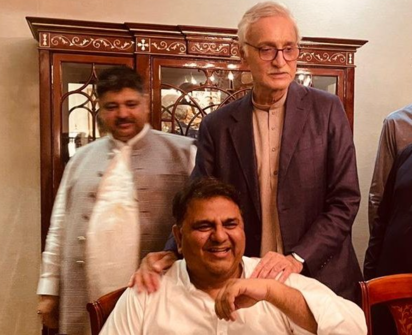 Fawad Ch leaves PTI Thumb