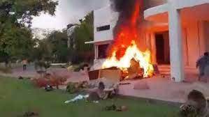 ghq-attacked-lahore-corps-commander-house-set-on-fire-by-pti-protesters-1683682319-3552.jpg