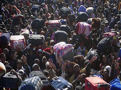 RefugeeThrongs.jpg