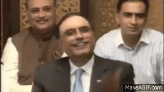 Uo7MQP.gif