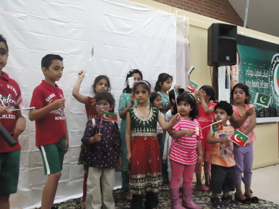 Kids%20performing%20on%20national%20song.jpg