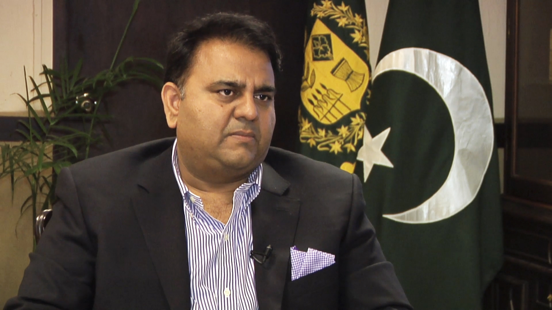 Fawad_Chaudhry_2018_VOA.jpg
