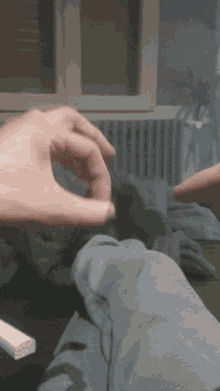 doigt-hand-gesture.gif