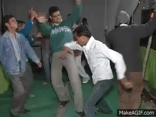 zE7YDs.gif