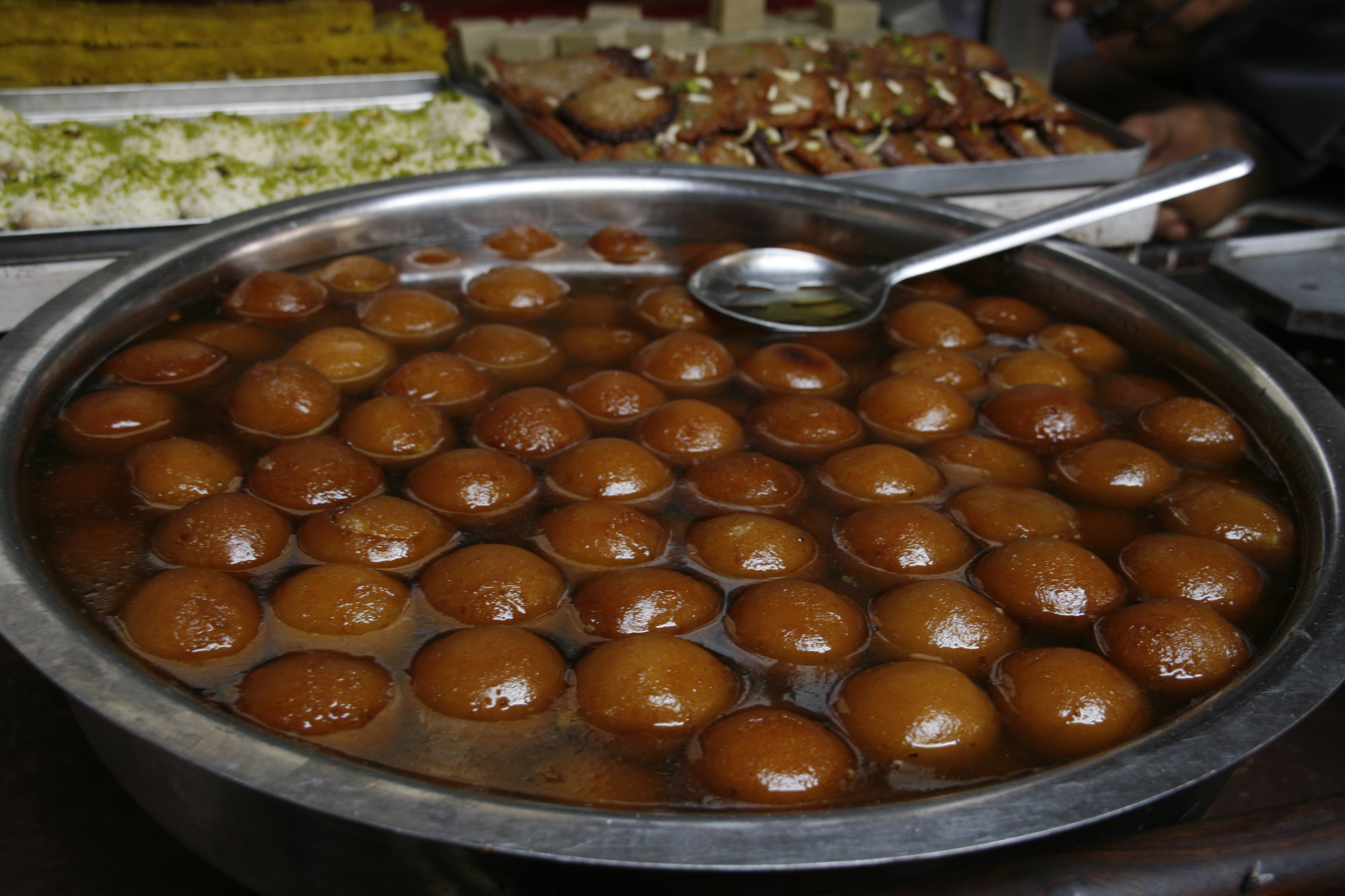 Gulab_Jamun2.jpg