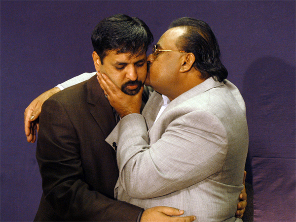 mustafa-bhai-with-altaf-bhai.jpg