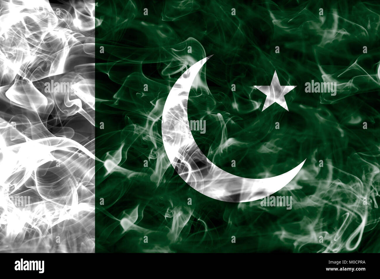 pakistan-smoke-flag-M0CPRA.jpg