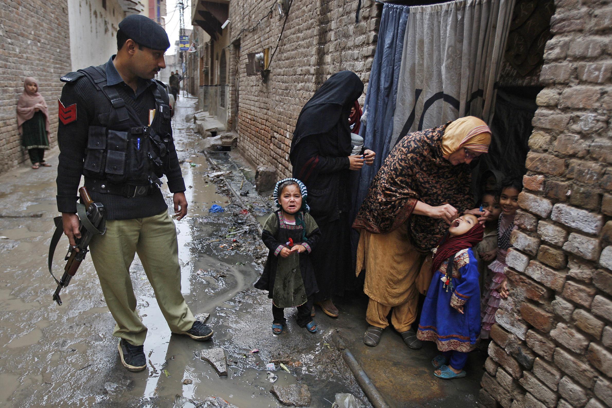polio3_natgeo-pakistan-06.adapt_.1190.2.jpg