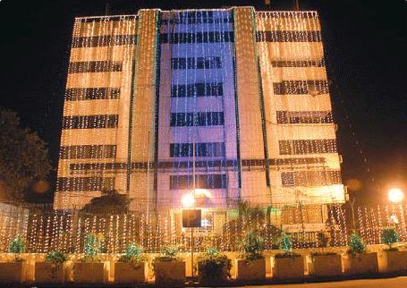 Stock-Exchange-Lahore-Night-View.jpg