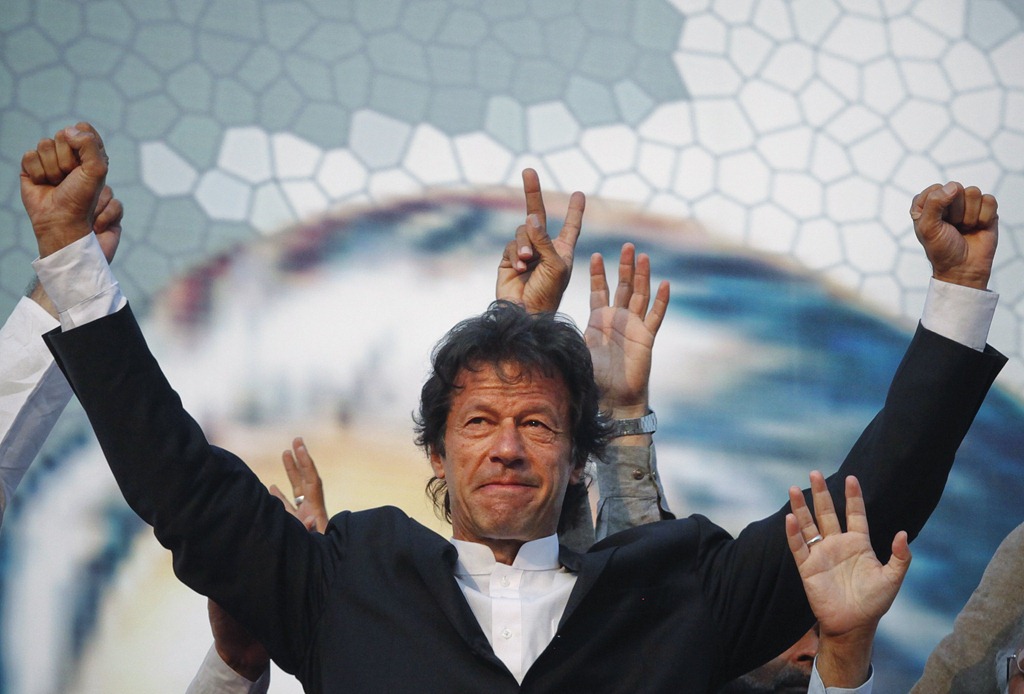 272881,xcitefun-imran-khan-pti-wallpaper-2.jpg