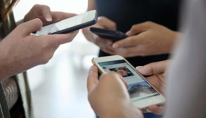 640363_4461192_mobile-open_akhbar.jpg