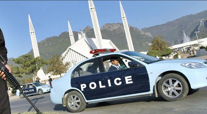 Islamabad-Police-1-672x372-1.jpg