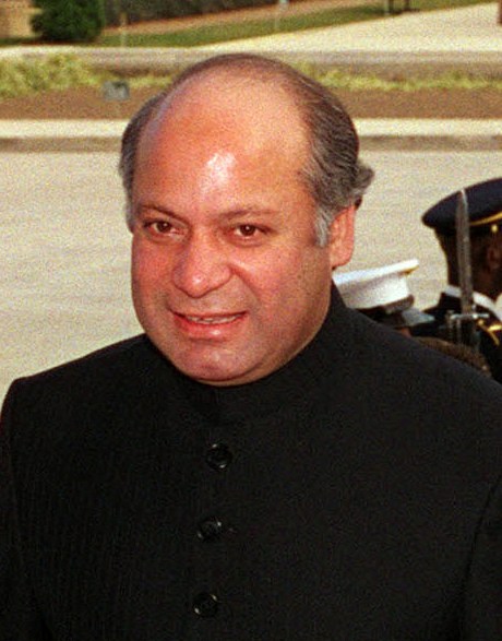 Nawaz_Sharif_detail,_981203-D-9880W-117.jpg