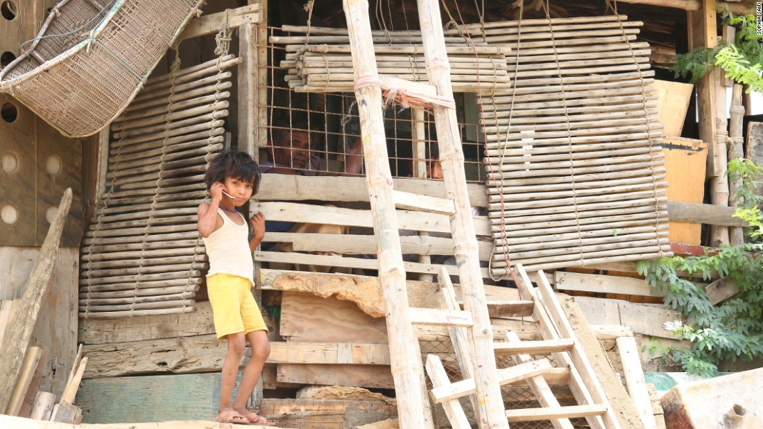 170908195218-pakistan-rohingya-3-super-169.jpg