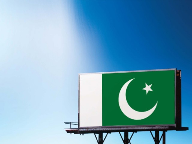 Pakistan-flag-DESIGN-ESSA-MALIK-136362-640x480.jpg
