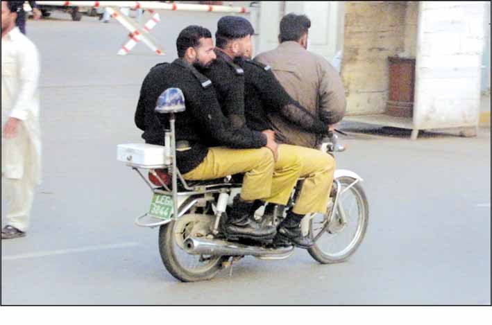 police0002.jpg