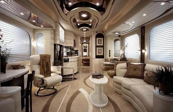 gorgeous-caravan-insides-582x377.jpg