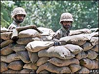 _42477626_afp_sandbags203.jpg