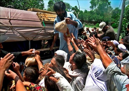 pakistan-flood-relief-640x480.jpg