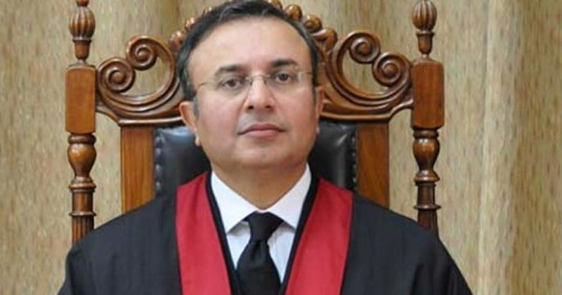 HxcJ8624yiE.jpg