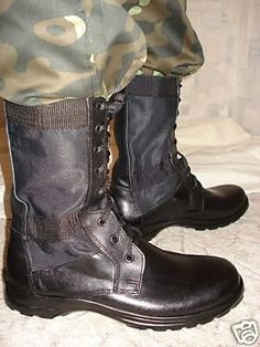 2cdcfc9a82bf9485fcc82d38c82af9dc--boots-uniform.jpg