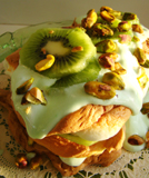 pistachio-pavlova-with-kiwi.jpg