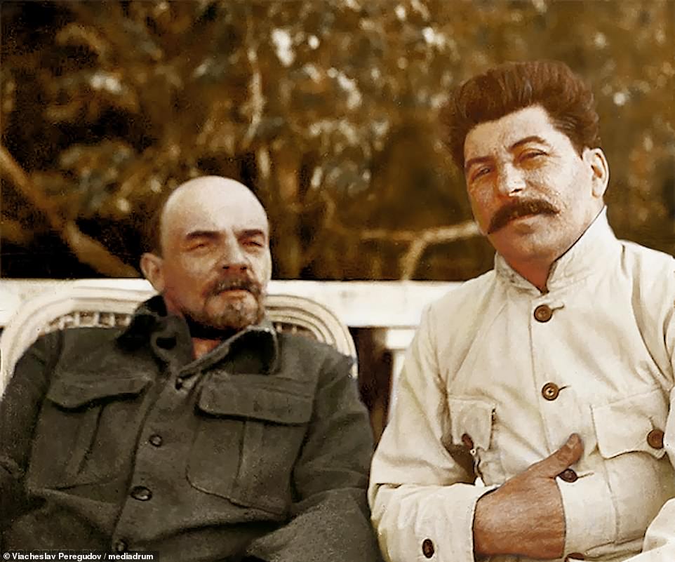 5314984-6306655-Lenin_and_Stalin_in_Gorky_1922_when_the_former_was_ill_This_phot-m-121_1540295765229.jpg