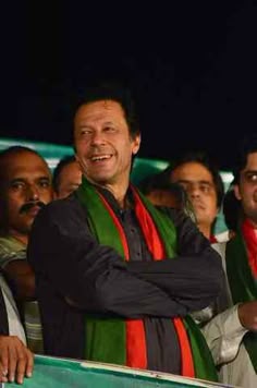 6bf9b35c34366f79561d0ee3395da689--pakistan-imran-khan.jpg