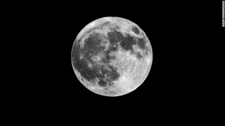 180826115242-03-summer-full-moon-exlarge-169.jpg