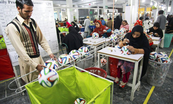 soccer-ball-pakistan.jpg