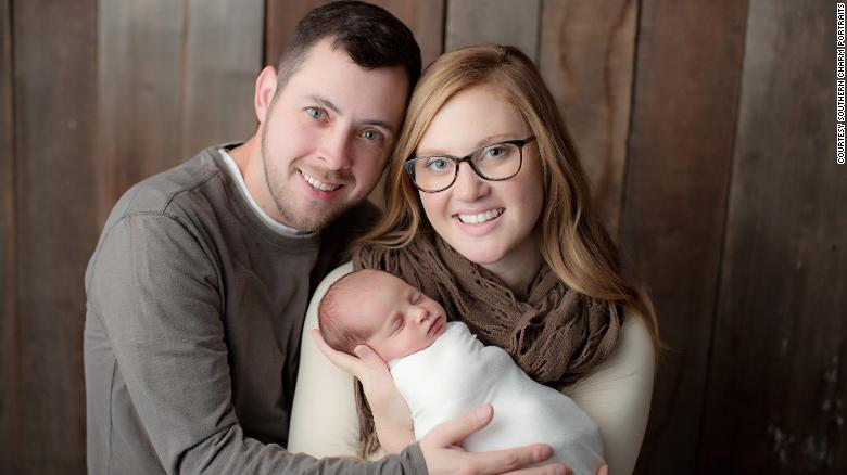 171219130404-03-snowbaby-oldest-embryo-born-exlarge-169.jpg