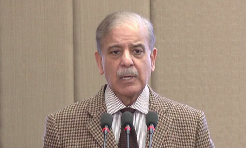 وزیراعظم نے کہا یوٹیلیٹی اسٹورز میں بدترین کرپشن ہوتی تھی، اب رمضان پیکیج کیلئے لائنیں نہیں لگیں گی — فوٹو: ڈان نیوز