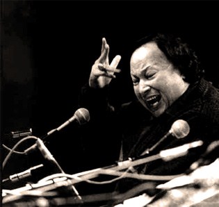 Nusrat_Fateh_Ali_Khan_03_1987_Royal_Albert_Hall.jpg