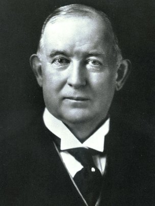 _63659432_buckduke.jpg