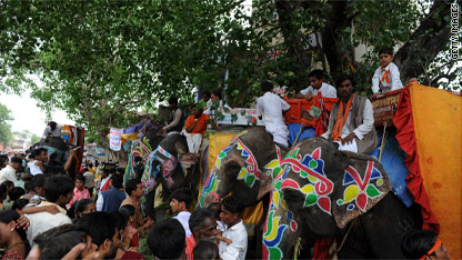 c1main.hindu.devotee.gi.jpg