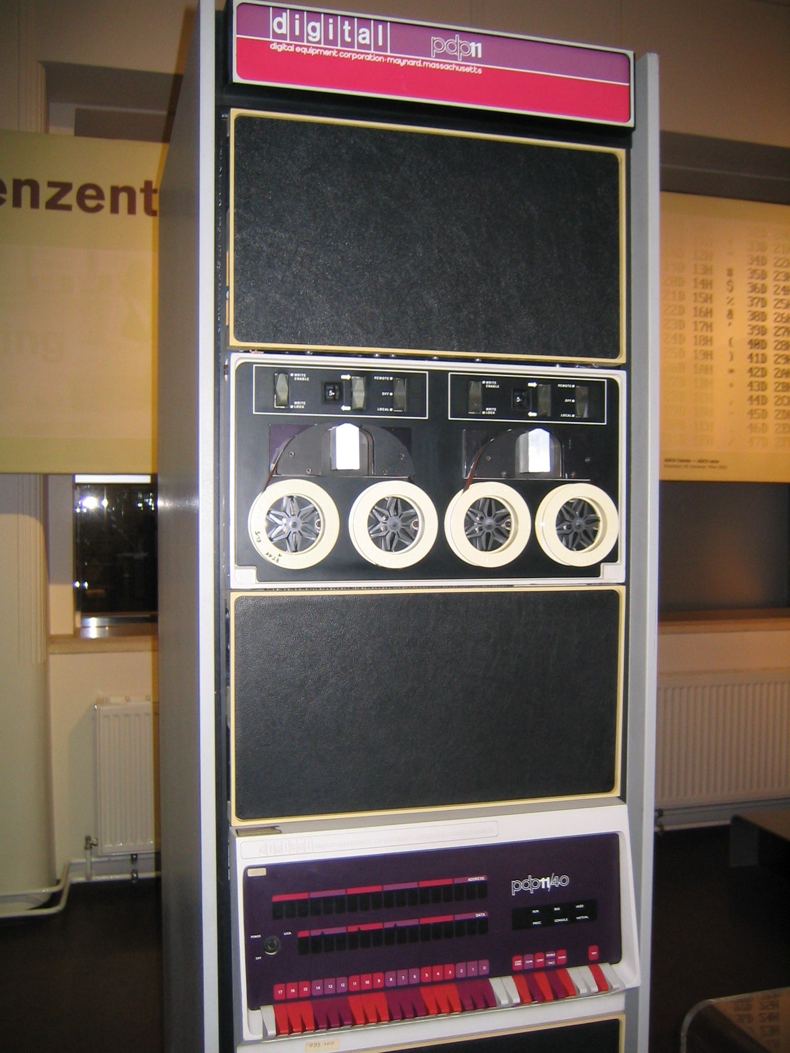 Pdp-11-40.jpg