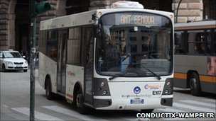 _54120791_pict11-03-04-03ipt-charge_bus.jpg
