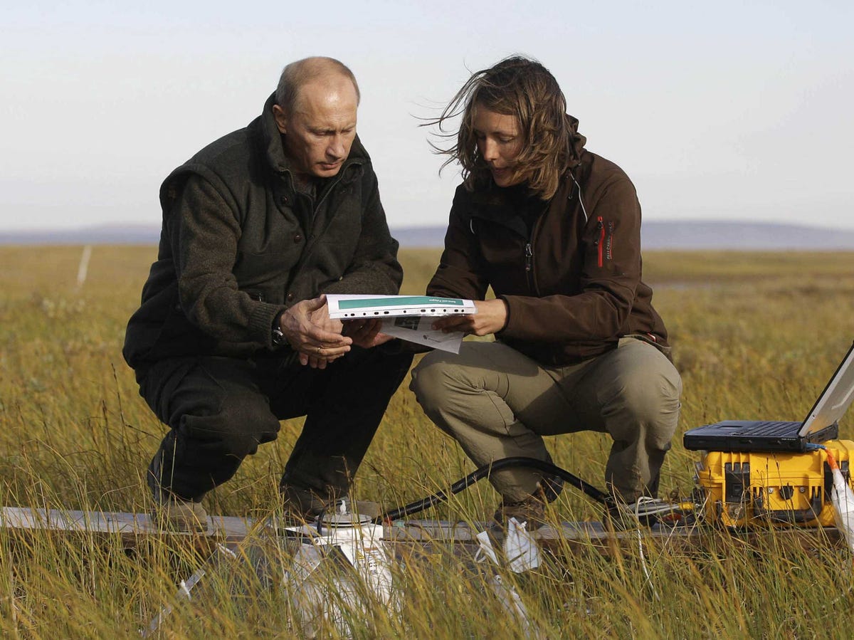 here-putin-hikes-beyond-the-arctic-circle-to-meet-with-scientists-measuring-the-impacts-of-global-climate-change.jpg