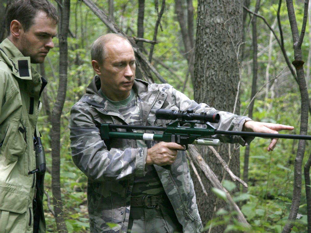 in-2008-putin-went-on-a-tiger-hunt-in-the-russian-far-east-as-part-of-a-scientific-expedition.jpg