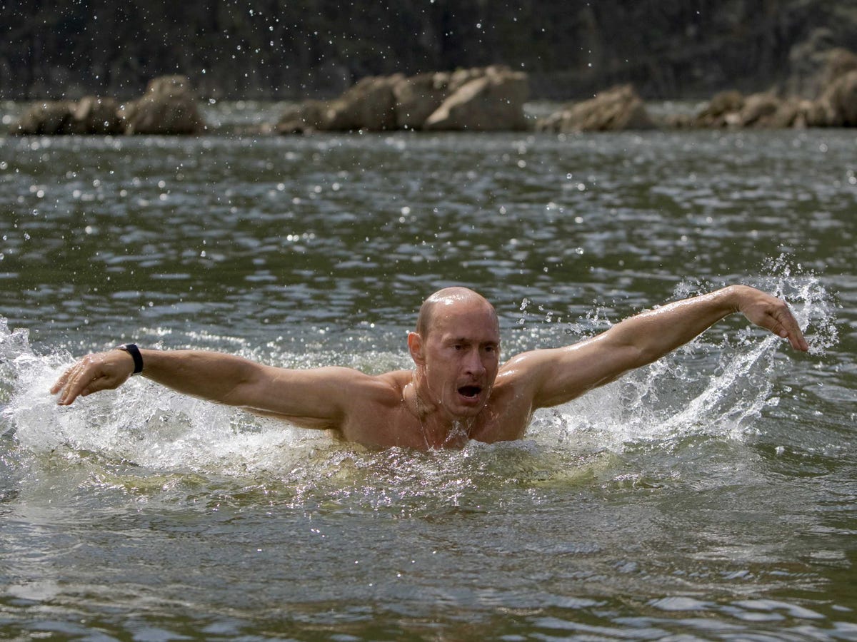 he-swims-in-freezing-siberian-lakes-for-fun.jpg