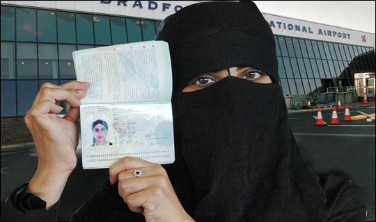 niqab-airport-security-check.jpg