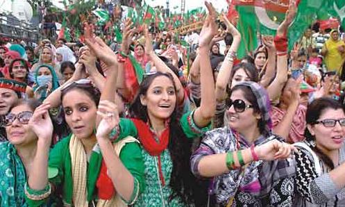 PTI-Girls-in-Azadi-March-Dharna-Islamabad.jpg