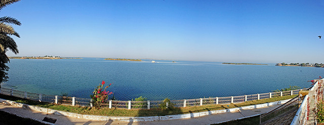 Keenjhar-Lake-Thatha-Sindh-parhlo.jpg